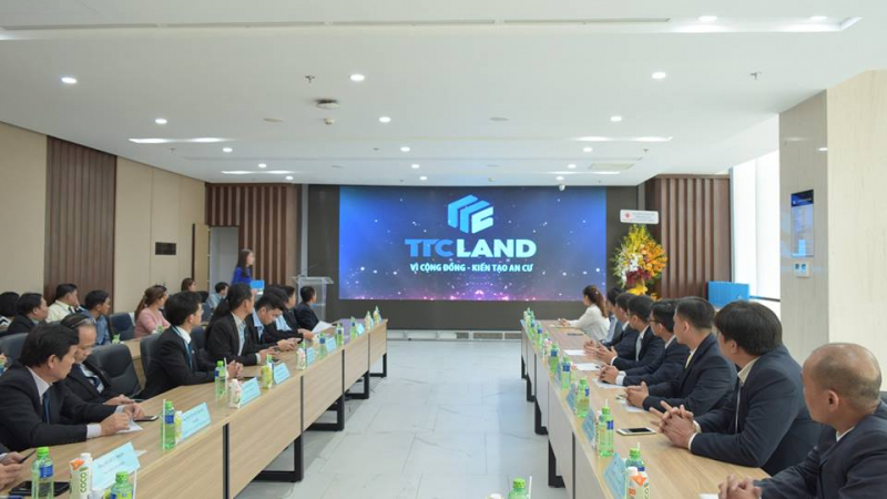 Công ty cổ phần địa ốc TTC LAND